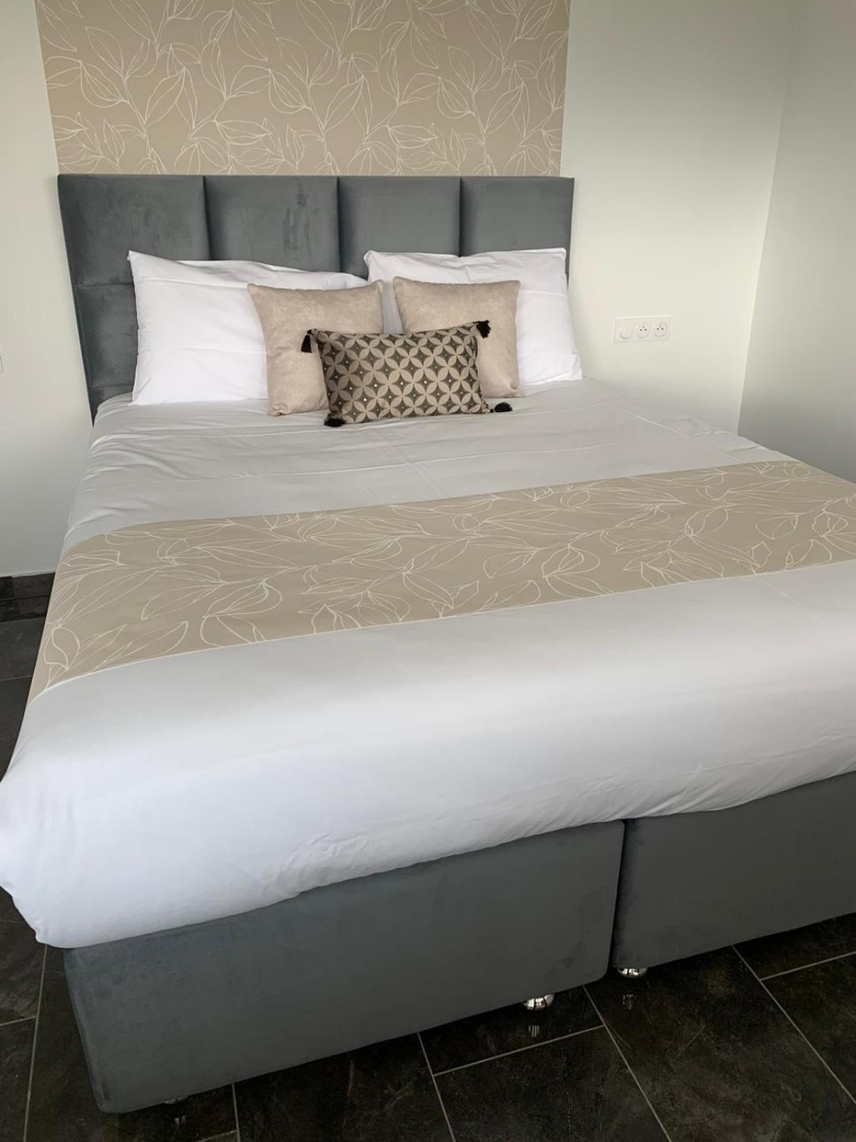 Hotel Parc Les Cigognes Albe Экстерьер фото