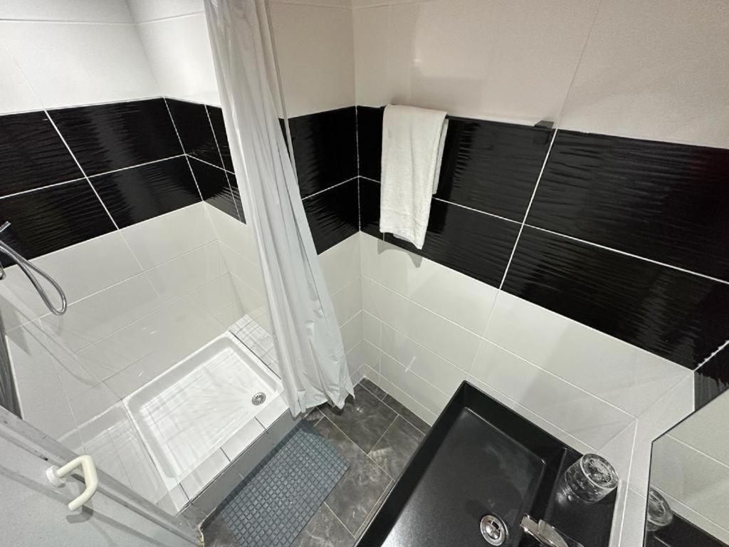 Hotel Parc Les Cigognes Albe Экстерьер фото